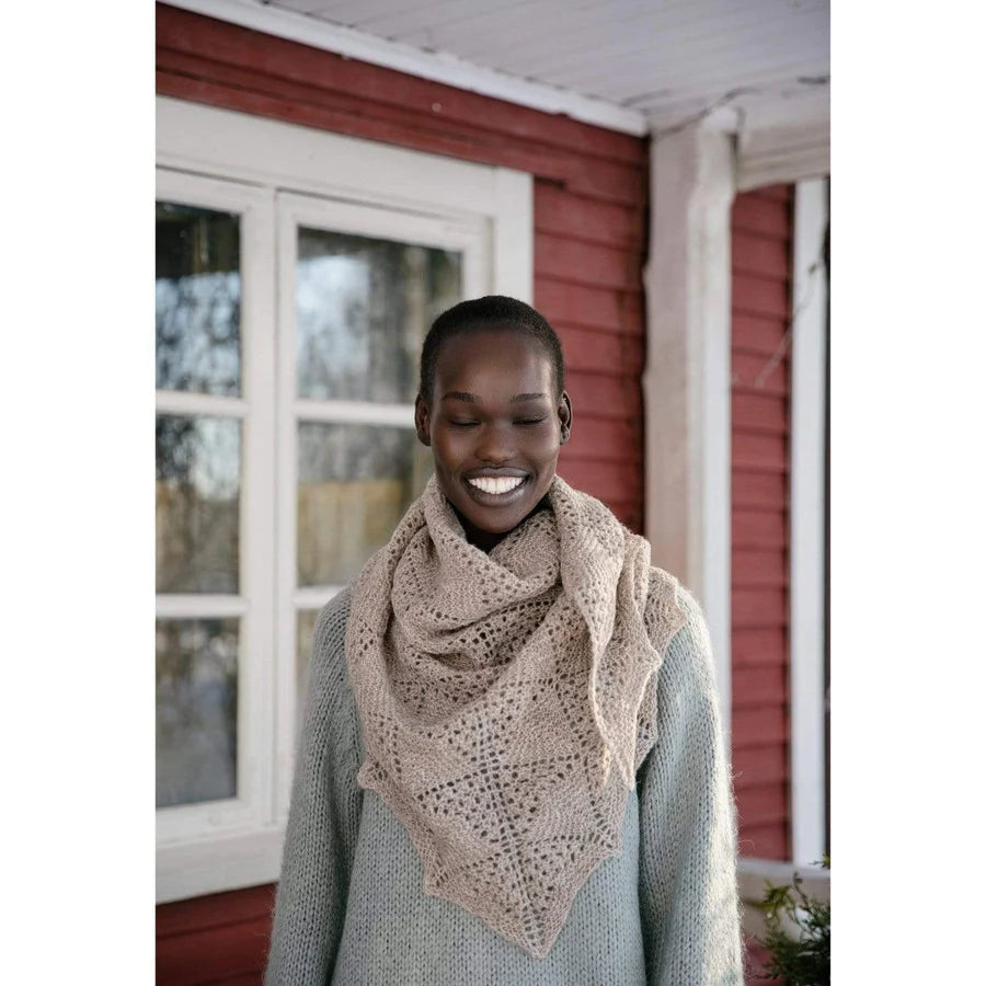 52 Weeks of Shawls by Laine – Wool and Company